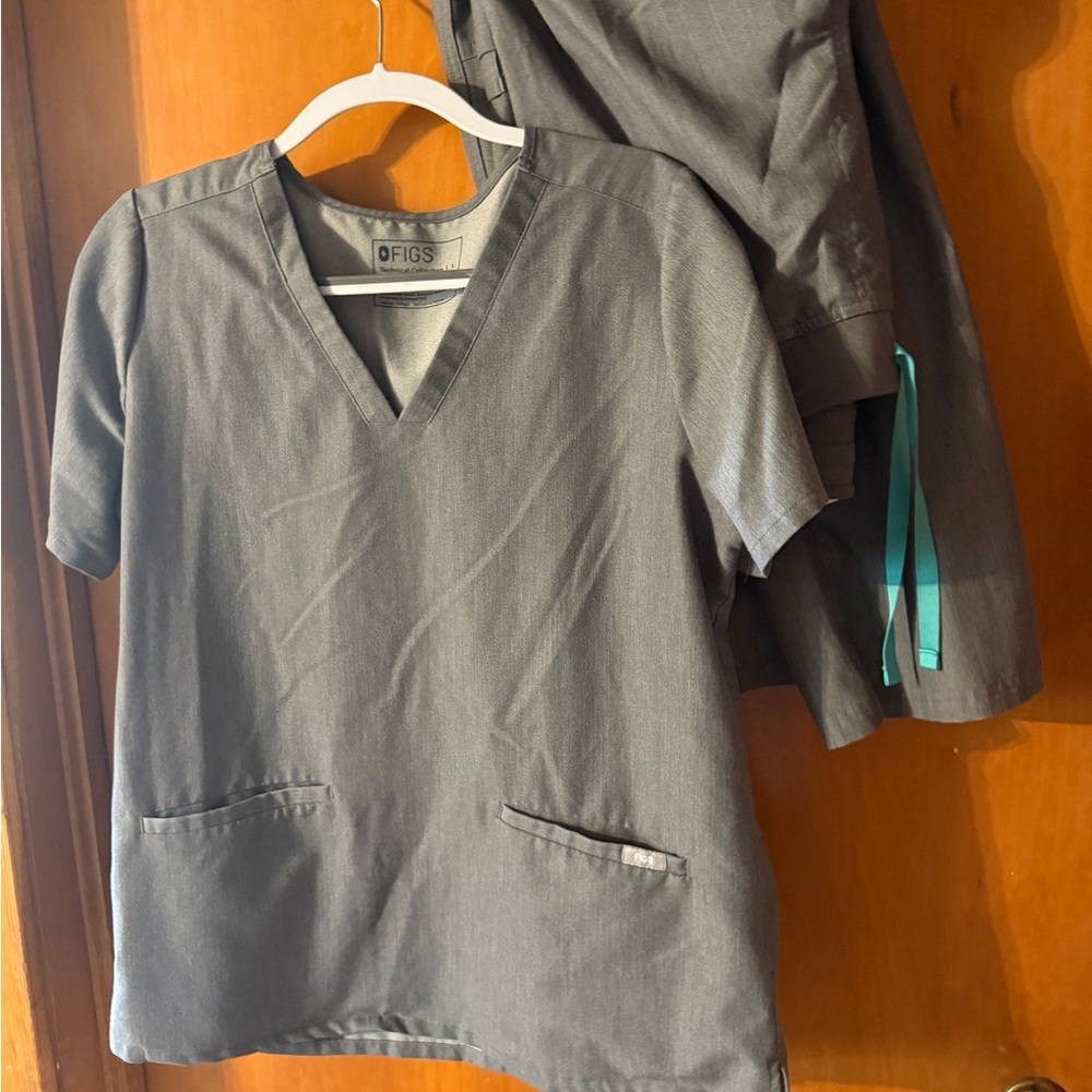 Figs Casma three pocket scrub top and Kade cargo pants in graphite